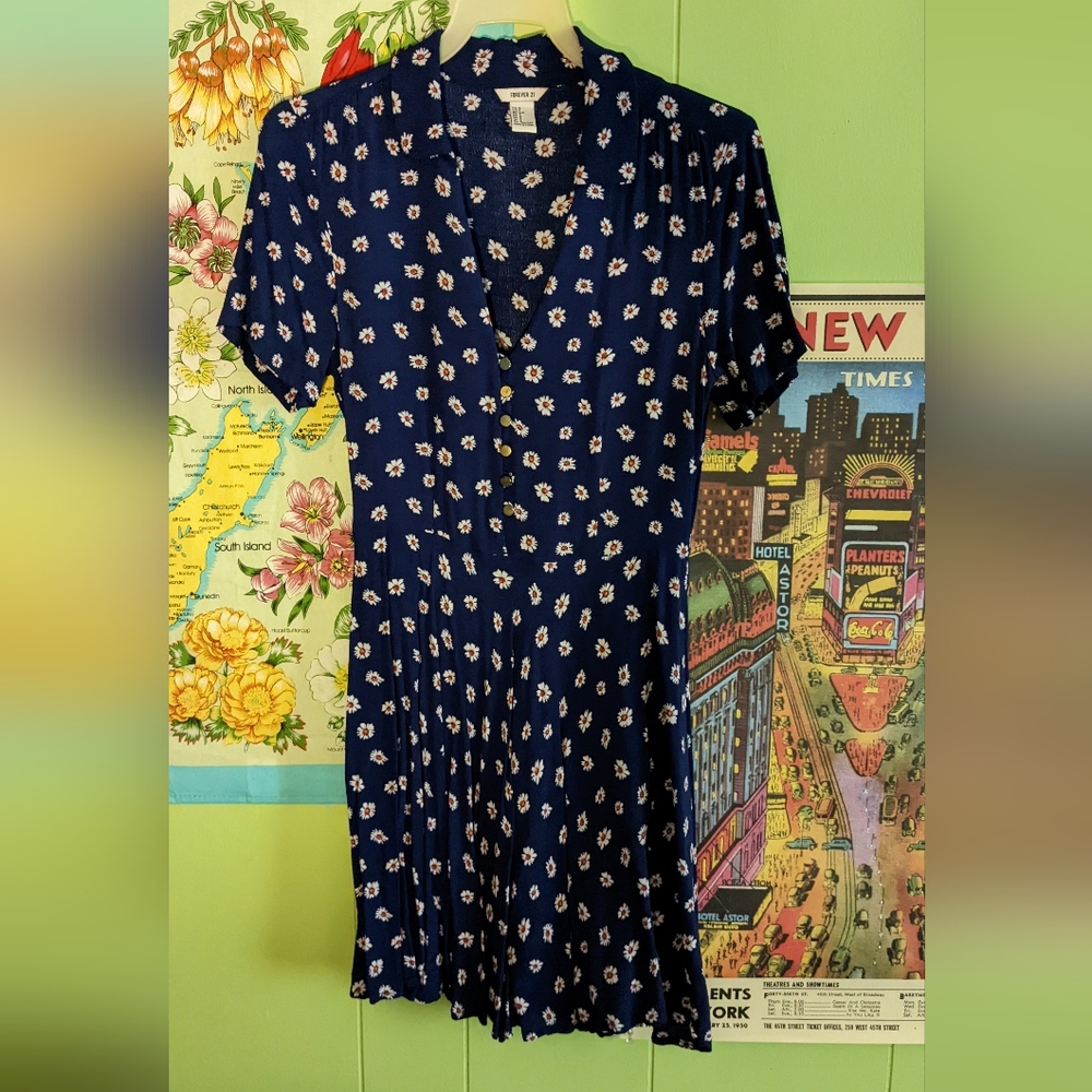 Floral blue and white button up collared forever 21 shirt dress - small
